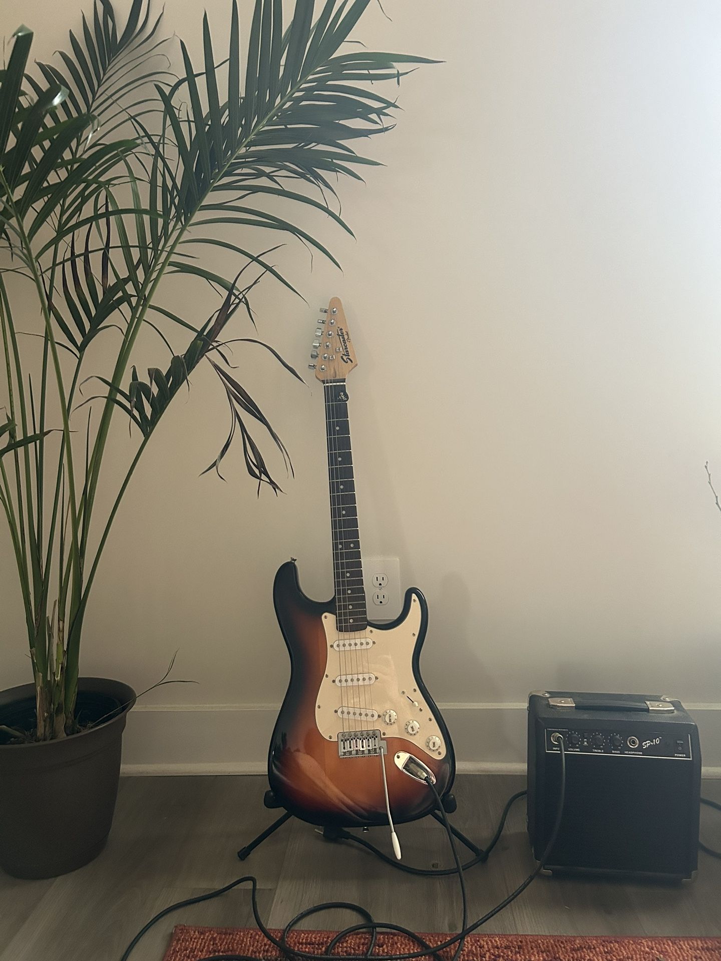 Fender Starcaster And Amp