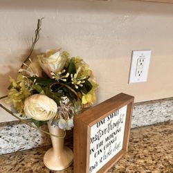 Decor Both