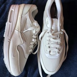 Nike Air Max 1 Men’s 8