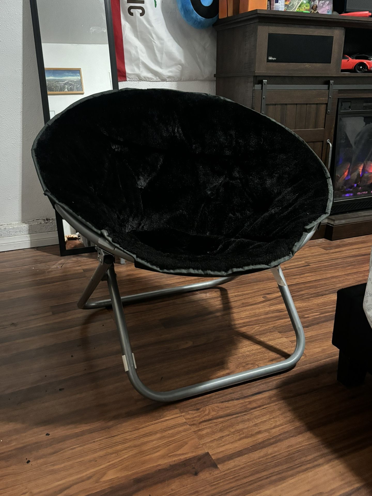 Fold Up Saucer Chair