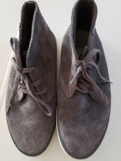 Van high top shoes (Size 9.5)