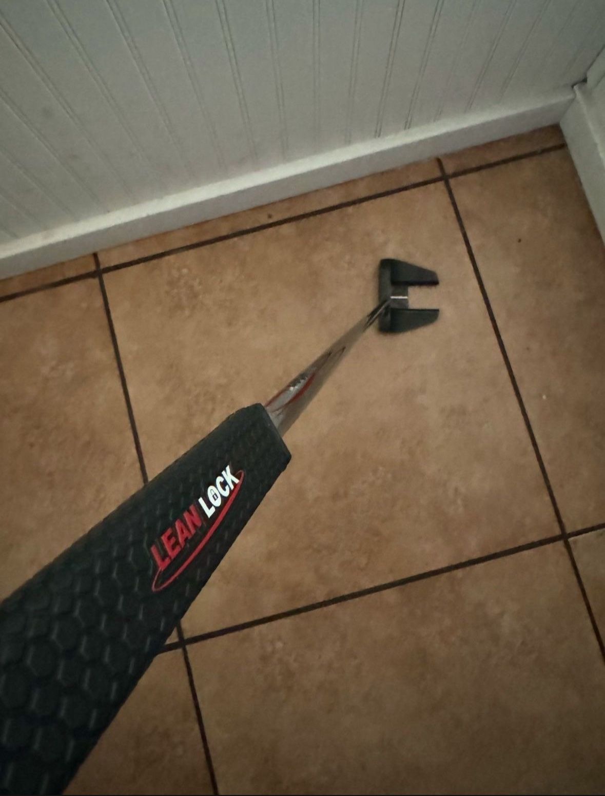 Lean Lock Putter