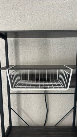 FREE under shelf storage