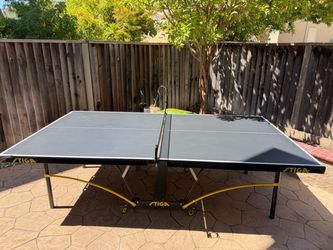 Stiga Ping Pong Table