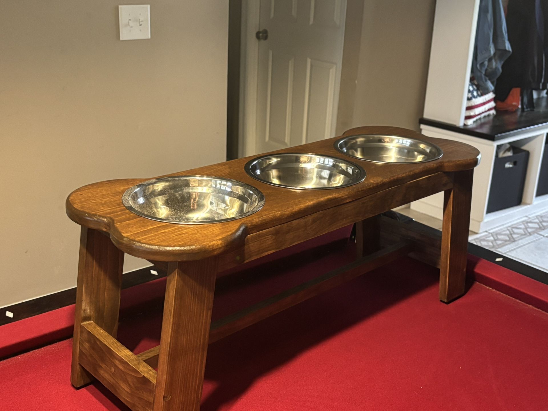 Dog bowl stands