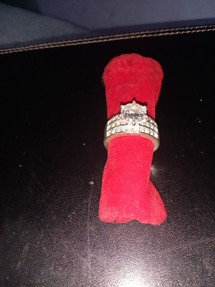 Beautiful Silver Ring Don't Know Size
