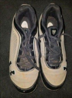 Under Armour cleats Size 1