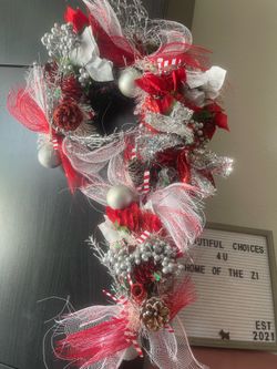 Christmas Candy Cane Wreath