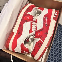 LV Skates size 42(8.5-9mens)