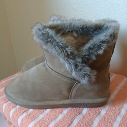 Bearpaw Booties