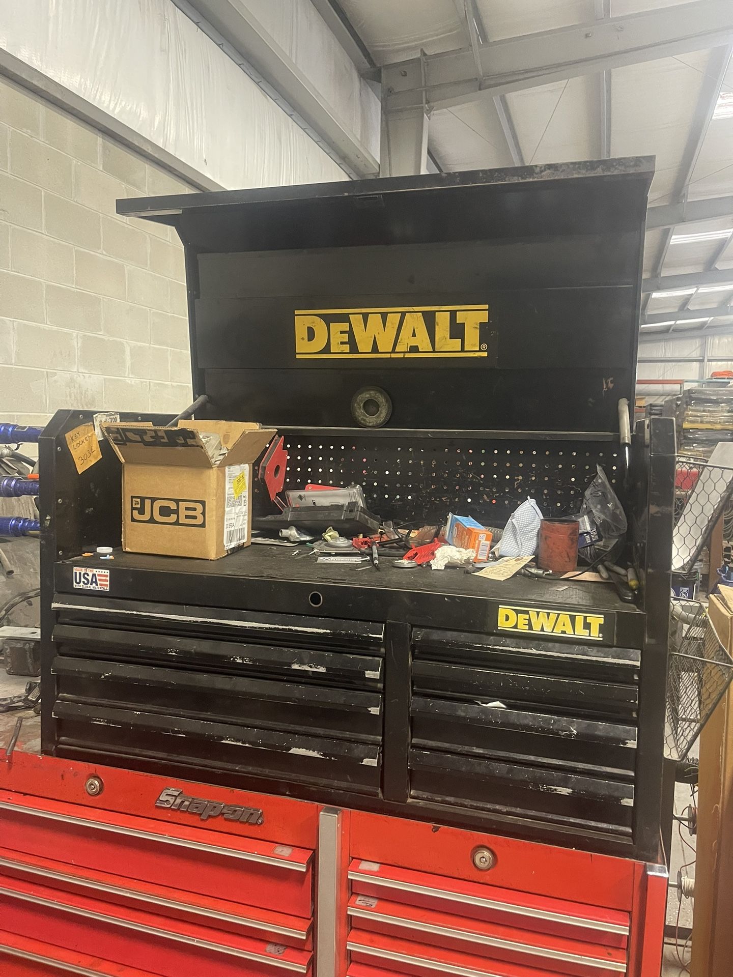 TOOL BOX