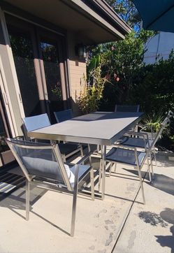 Outdoor Patio Table & 6-Chair Set