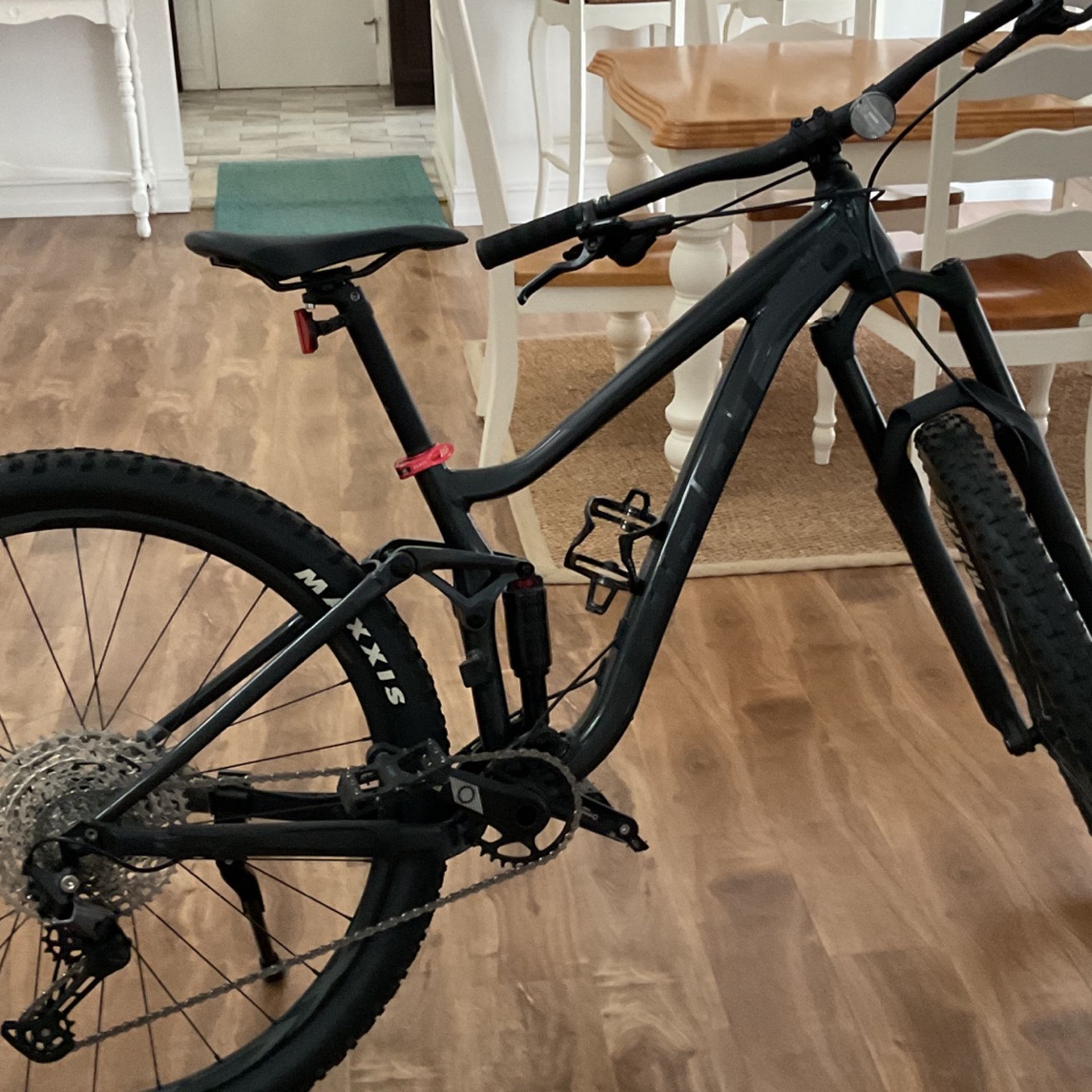 Mens Small Giant Stance Full Suspension MTB Black 2021/2022