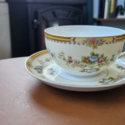 Set Of 6 Antique Noritake Norma Pattern Teacups and Saucers