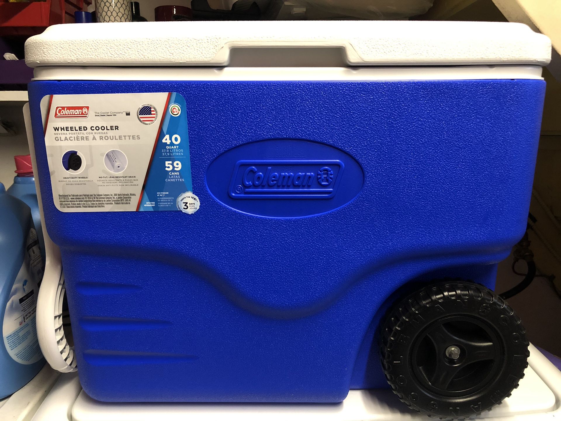 Coleman cooler with wheels