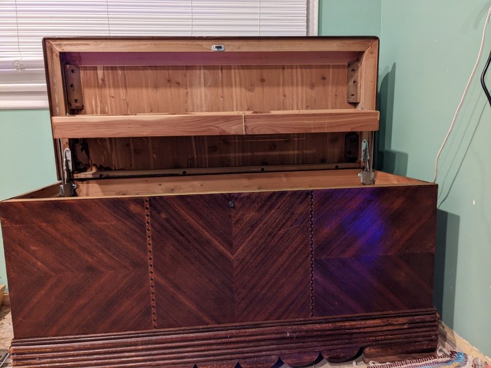 Heavy Duty Cedar Lined Antique Hope Chest