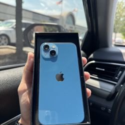 iPhone 13 (unlocked)128 Gb