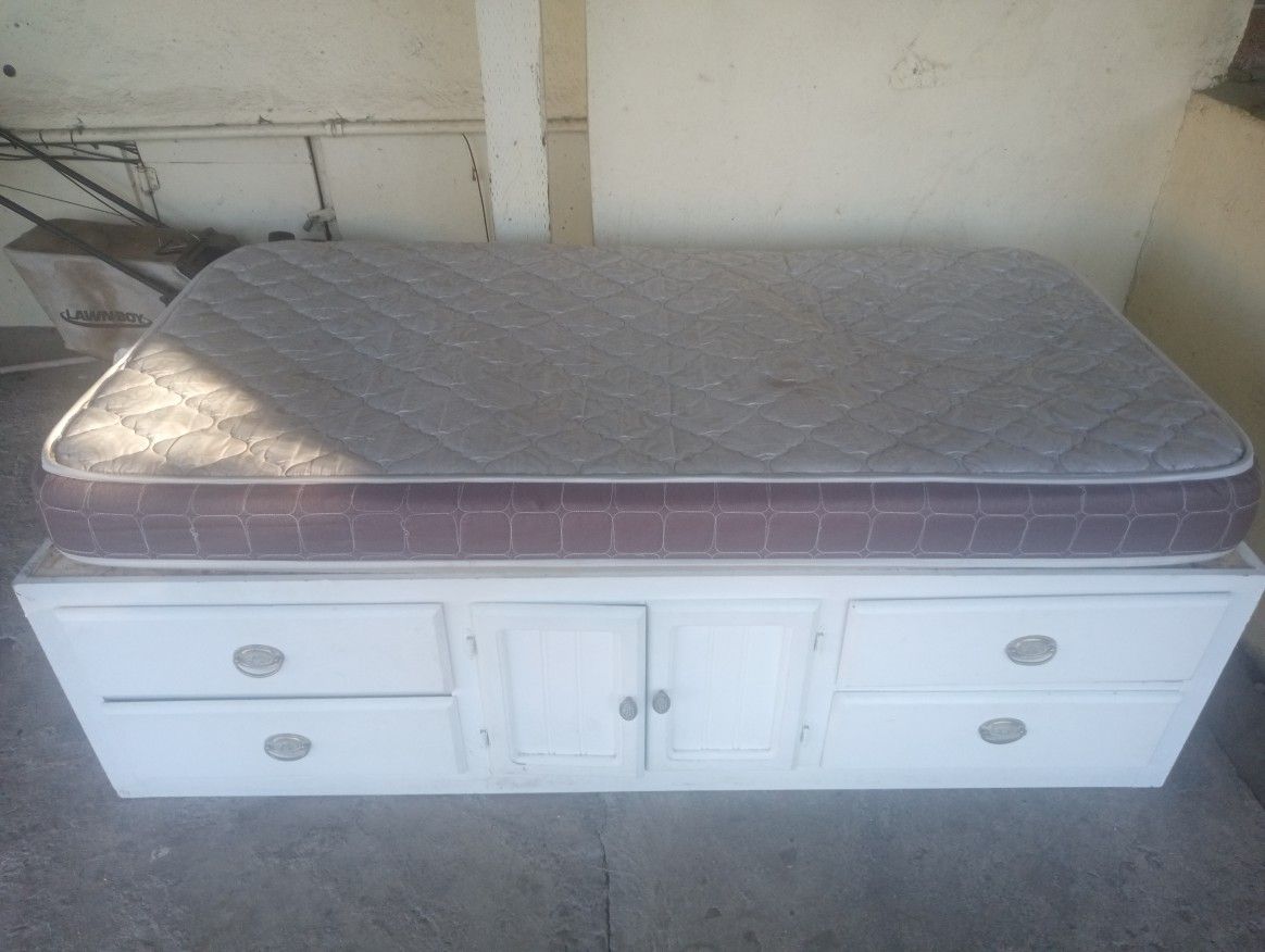 Twin Bed