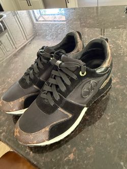 Louis Vuitton Men’s Sneakers Size 10