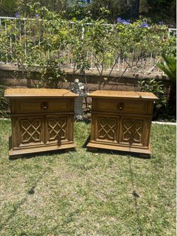 Pair of Vintage Thomasville Mediterranean Style Nightstands