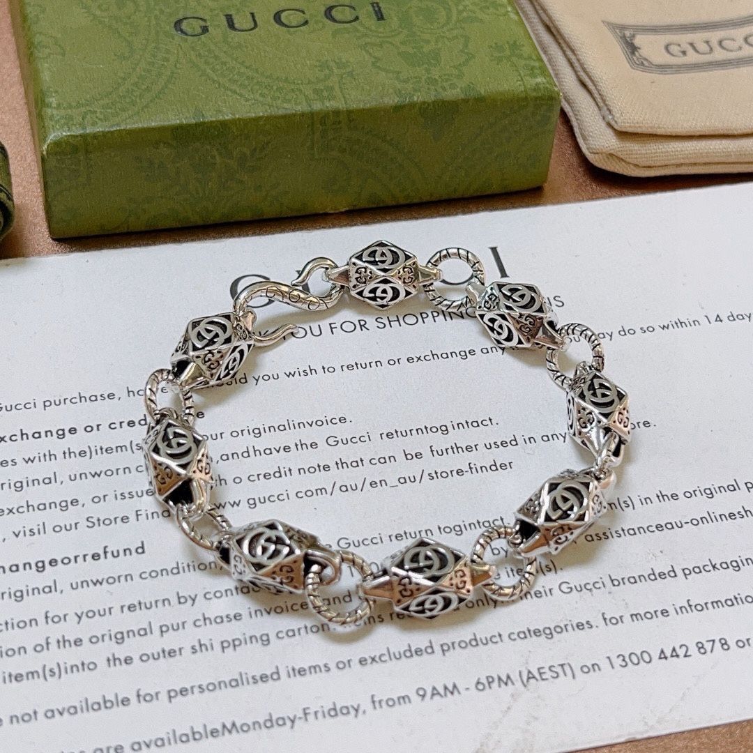 Women’s Bracelet