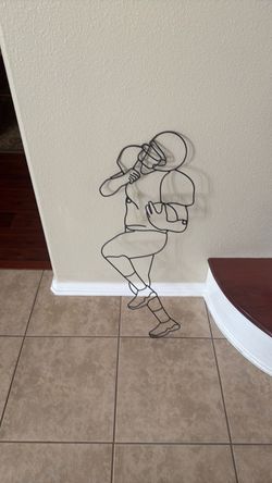 Football Player Wire Wall Art Sculpture