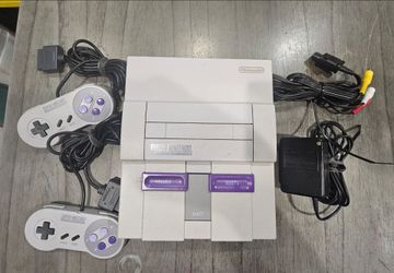 Super Nintendo Entertainment System (SNES)