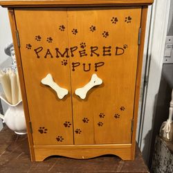 Small Pet Storage Cabinet 