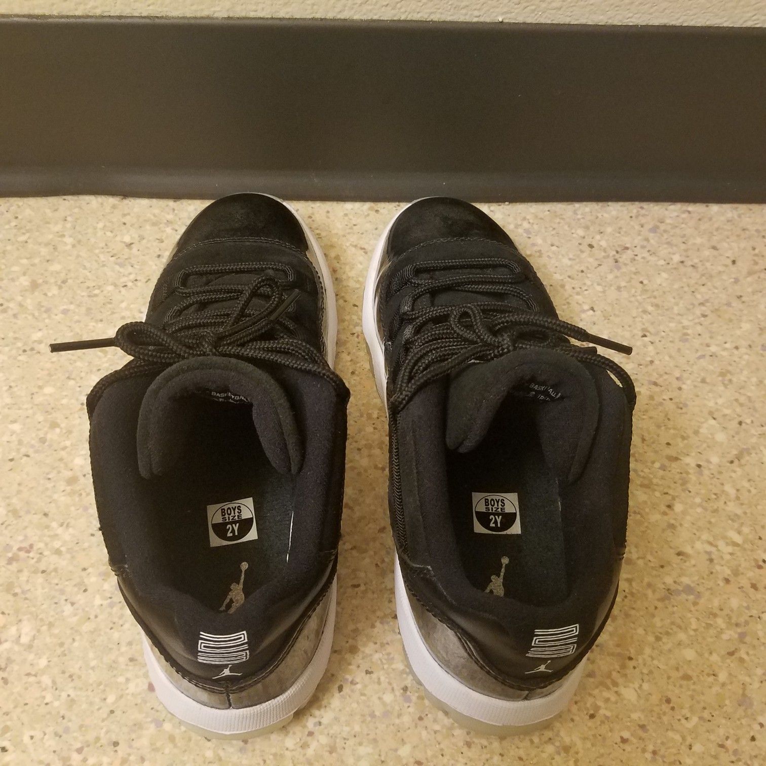 Jordan 11s