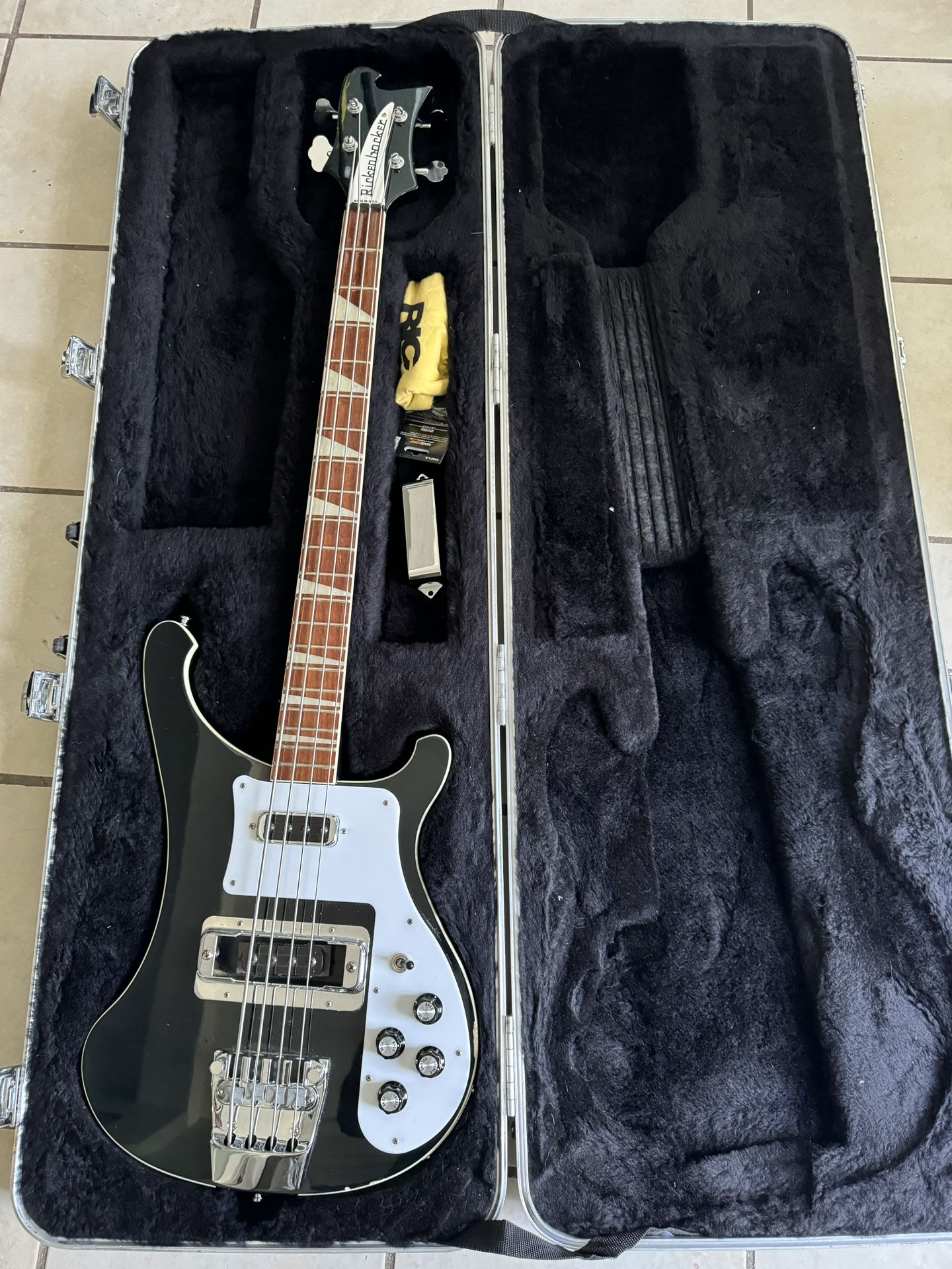 Rickenbacker 4003