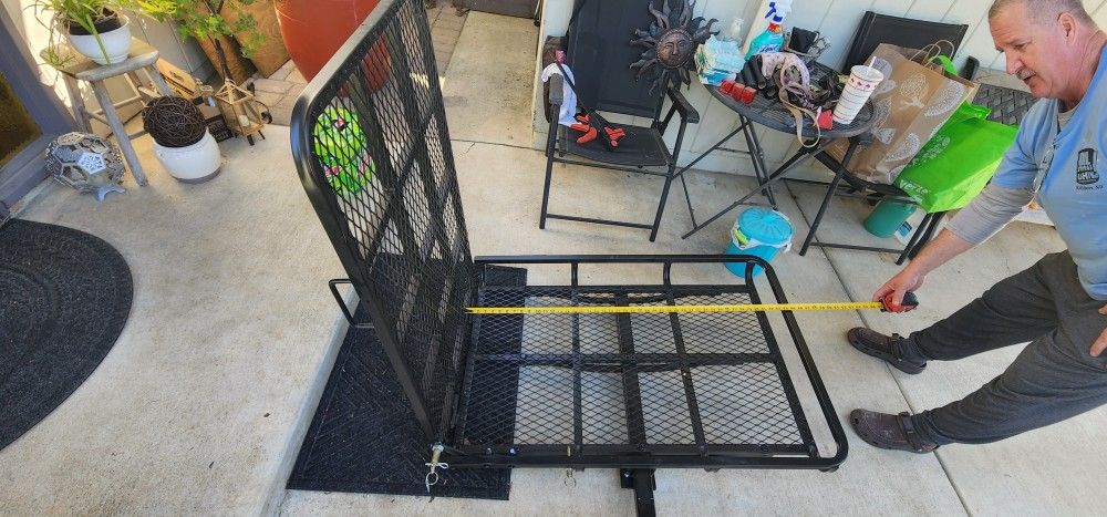HITCH SCOOTER/CARGO CARRIER WITH RAMP