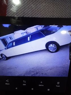 Cadillac limo 22ft