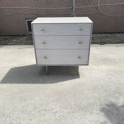 West Elm Modernist Wood & Lacquer 3 Drawer Dresser Chest Of Drawers Cabinet.