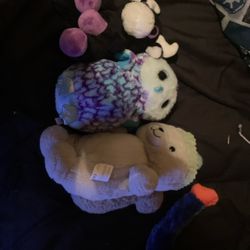Tyson Oscar And 2 Random Plushies