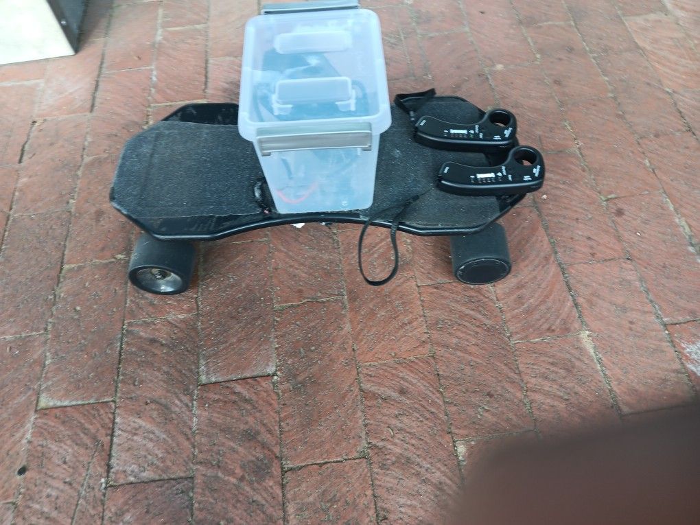 1000Watts Electric Mini Skateboard 28MPH 220lbs 60miles Long Range 