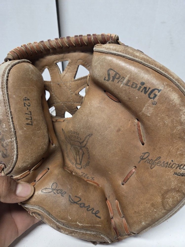 Spalding Baseball Catchers Glove Size 10 Left Hand