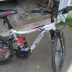 Ma goose 24inch 21 Speed Mountain Bike (Boys)