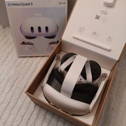 Quest 3 128GB VR Headset - White W/ Controllers and Charger Great Condition