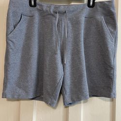 Danskin women’s 9 inches active shorts XL