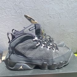 Size 6.5 -  Air Jordan 9 Retro Anthracite 