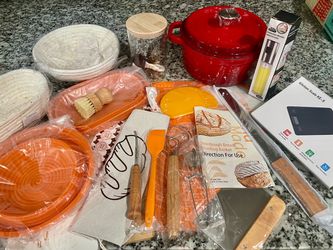 Brand New MODYYLX All-Inclusive Sourdough Kit w/ Dutch Oven & Scale