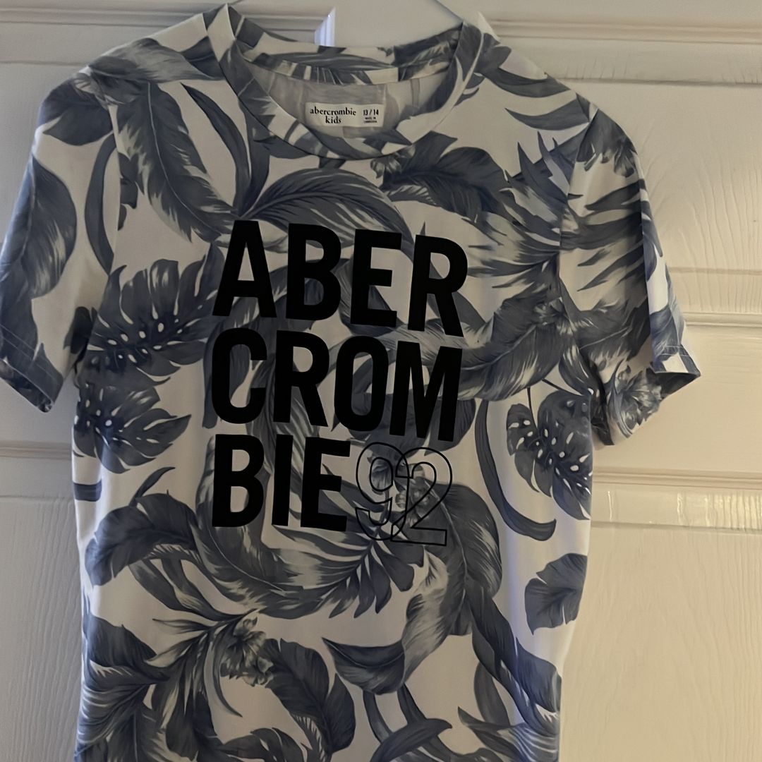 Shirt ๐ ABERCROMBIE 92