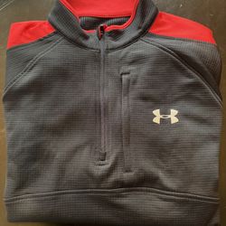 Under Armour large black/red men's long sleeve activewear all season gear with multiple pockets. $10 cash, meet in person. 