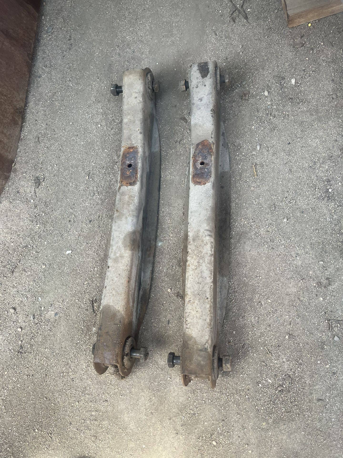 65-70 Impala/Caprice (Lower Rear Trailing Arms)