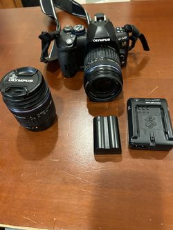 Olympus E-520 DSLR Camera
