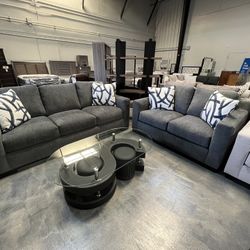 2 pc Sofa & Love Seat