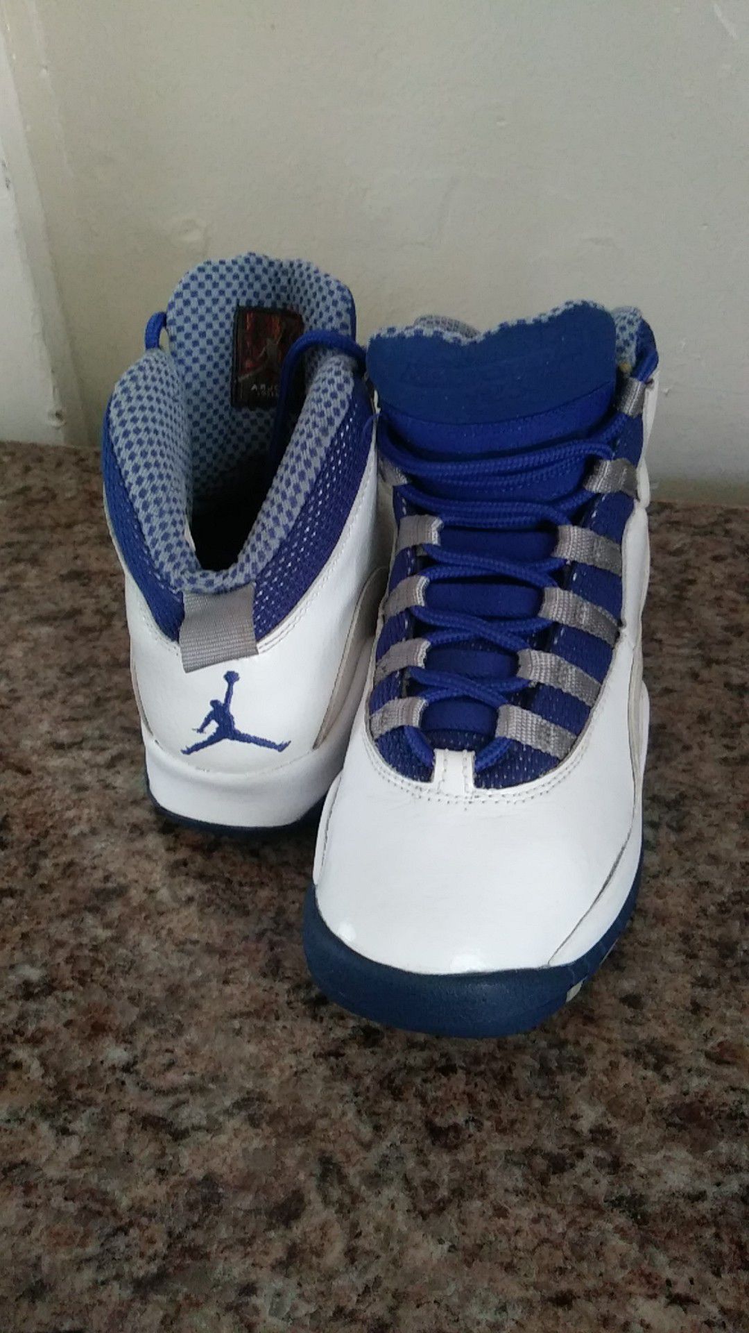 Kids blue and white Air Jordans kids size boys 4 YOUTH