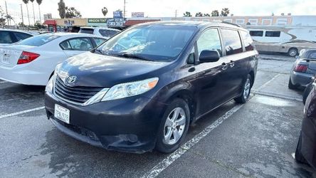 2011 Toyota Sienna