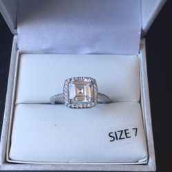 Princess-Cut Floating Halo Ring