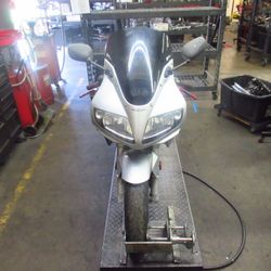 PARTED OUT - 2003 03-04 Suzuki SV650 SV650S SK3 - Motorcycle parts - 105128